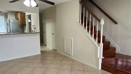 Sugar Land 2-story, 2-bed 2910 Grants Lake Blvd 704-idx