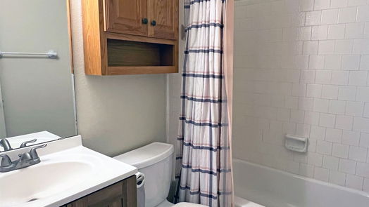 Sugar Land 2-story, 2-bed 2910 Grants Lake Blvd 704-idx