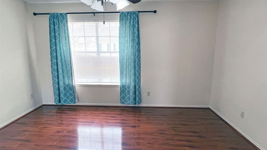 Sugar Land 2-story, 2-bed 2910 Grants Lake Blvd 704-idx