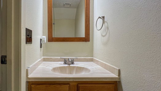 Sugar Land 2-story, 2-bed 2910 Grants Lake Blvd 704-idx