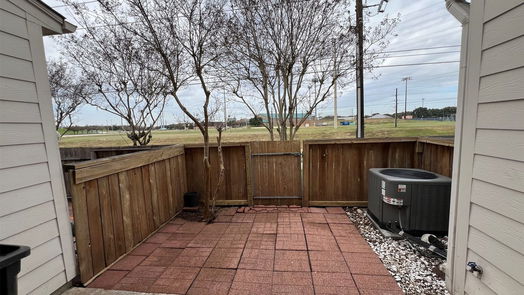 Sugar Land 2-story, 2-bed 2910 Grants Lake Blvd 704-idx