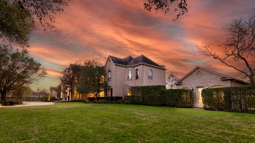 Sugar Land 2-story, 8-bed 17 Windsor Place-idx