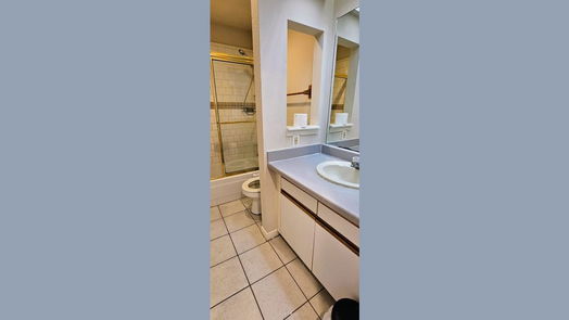Sugar Land 1-story, 2-bed 4144 Greystone Way 602-idx