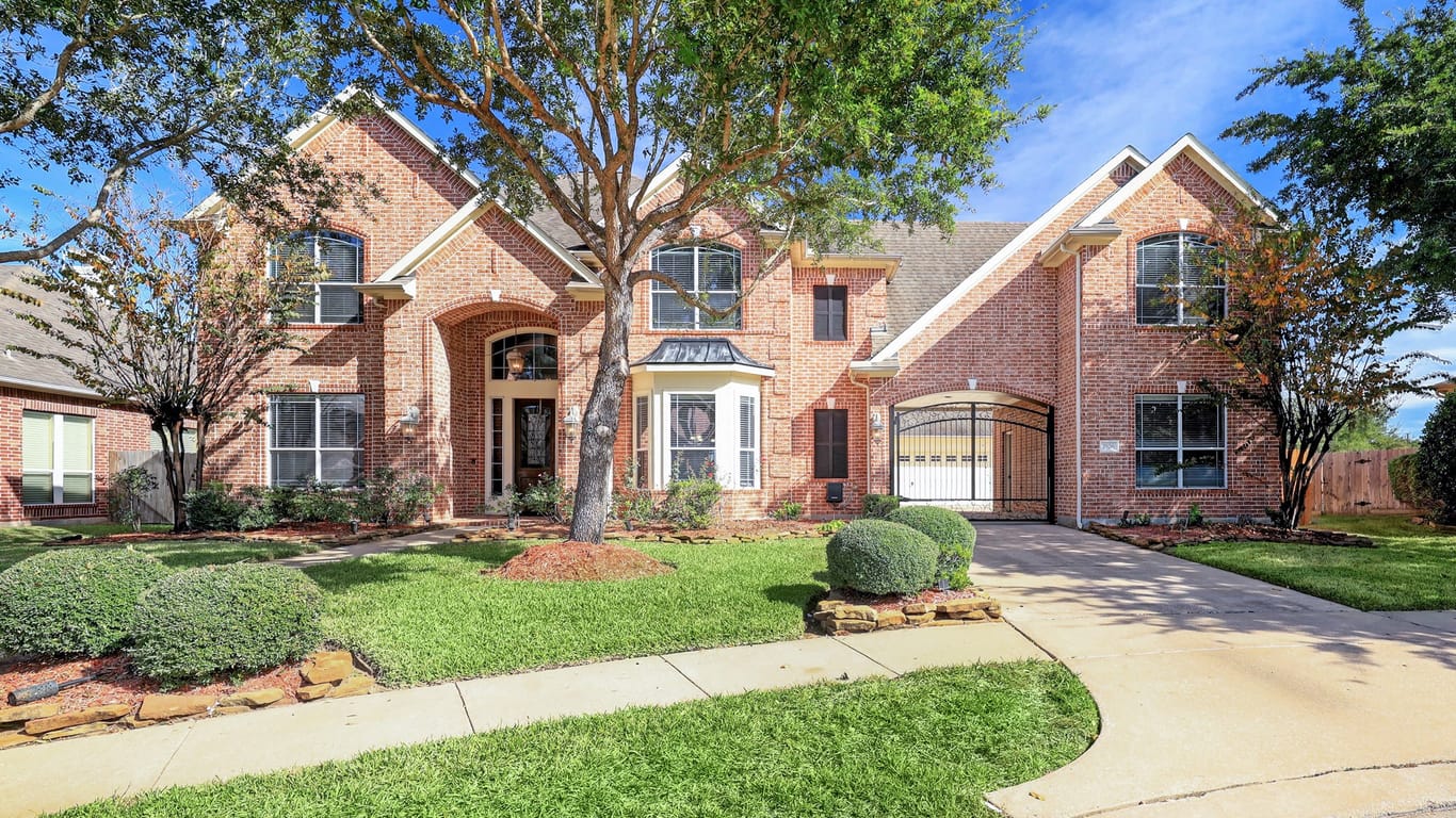 Sugar Land 2-story, 6-bed 7106 Pettigrew Drive-idx