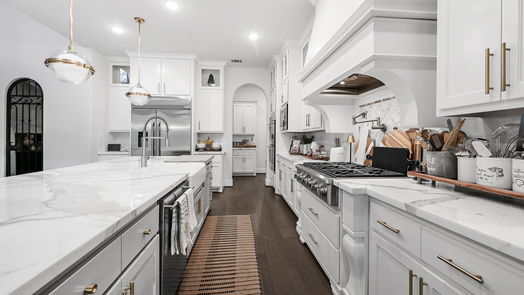 Sugar Land 2-story, 5-bed 5515 Flyers Cove Lane-idx