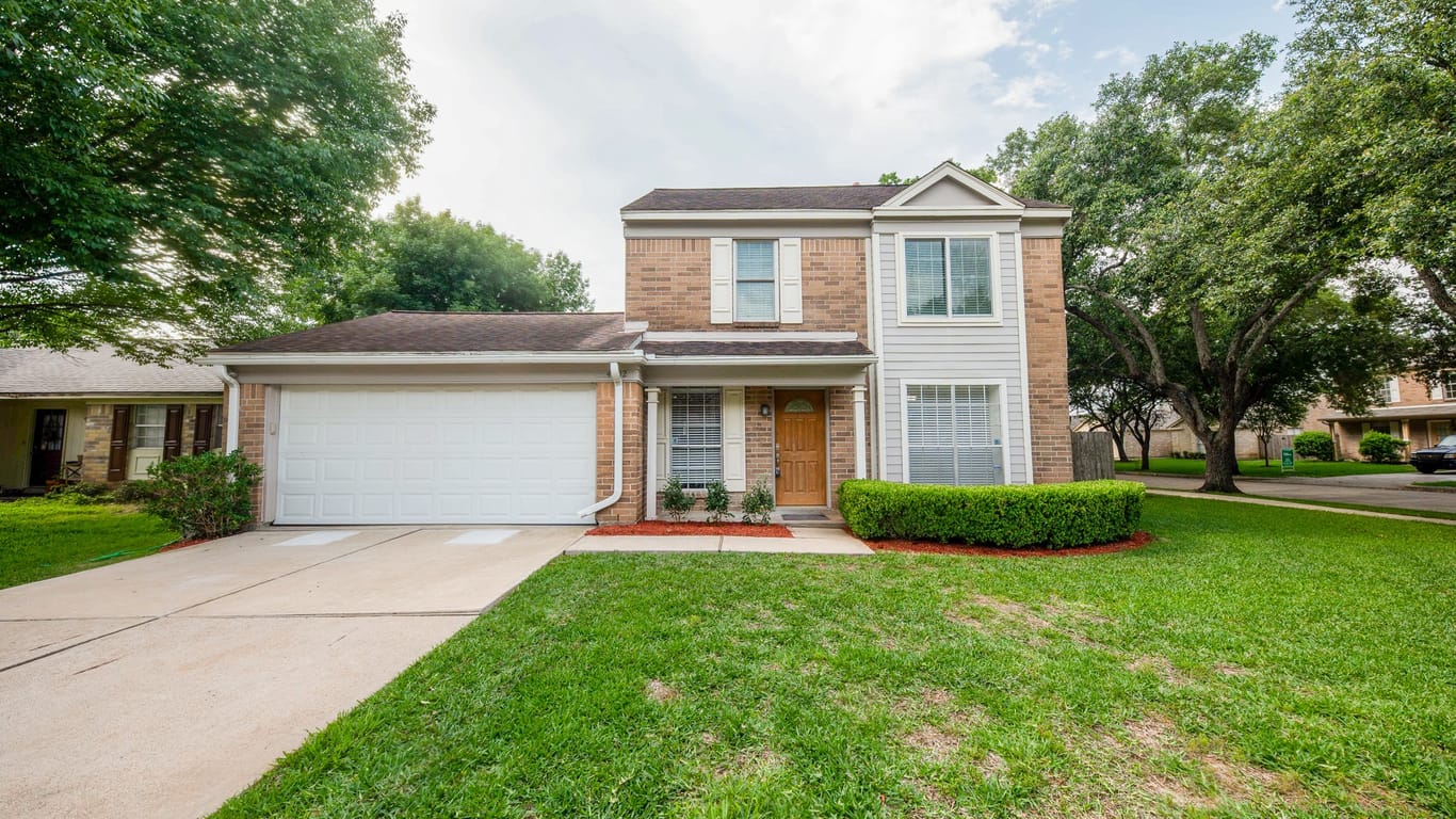 Sugar Land 2-story, 3-bed 4402 Alamo Avenue-idx