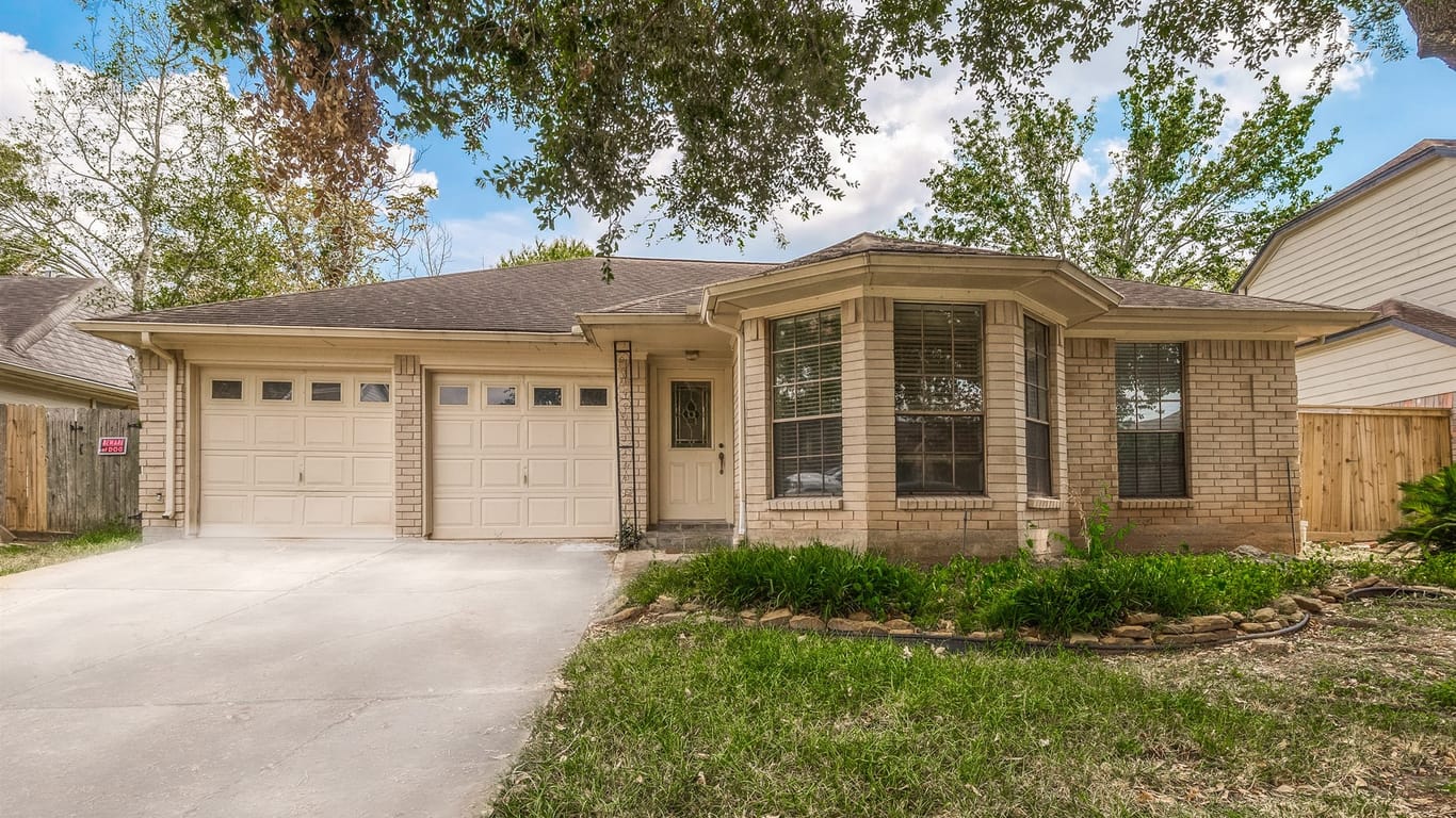 Sugar Land 1-story, 3-bed 4422 Waterfall Way-idx