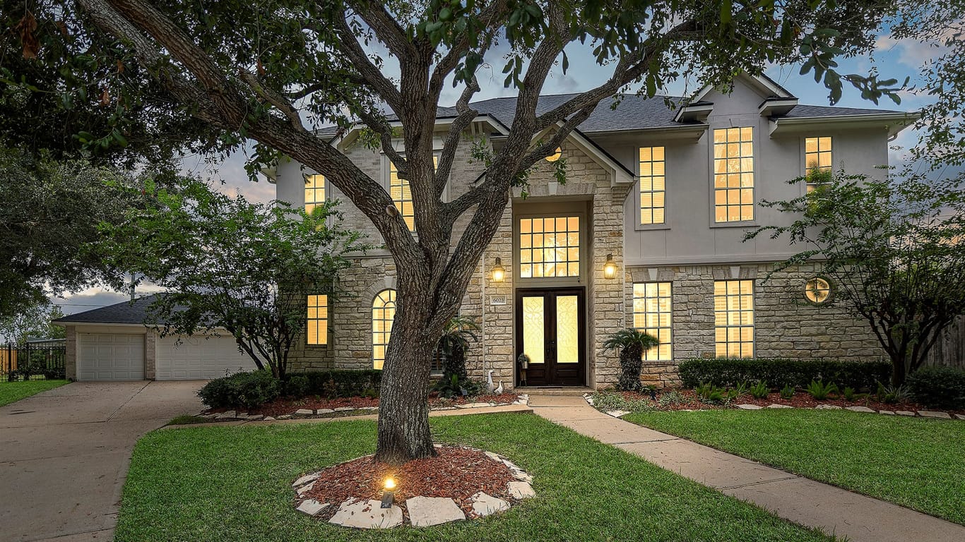 Sugar Land 2-story, 4-bed 6023 Springbrook Court-idx