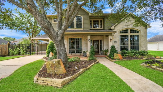 Sugar Land 2-story, 5-bed 6011 E Brook Court-idx