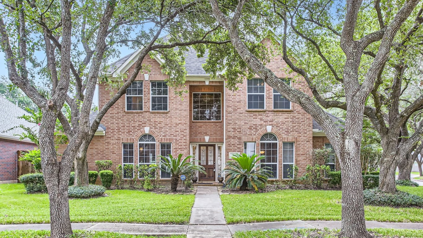 Sugar Land 2-story, 4-bed 915 Burchton Drive-idx