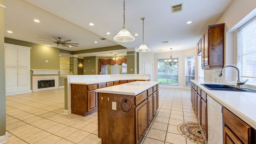 Sugar Land 1-story, 3-bed 1819 Misty Oaks Lane-idx