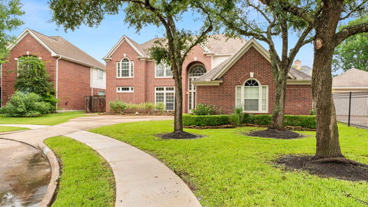 Sugar Land 2-story, 5-bed 1810 Wild Violet Court-idx