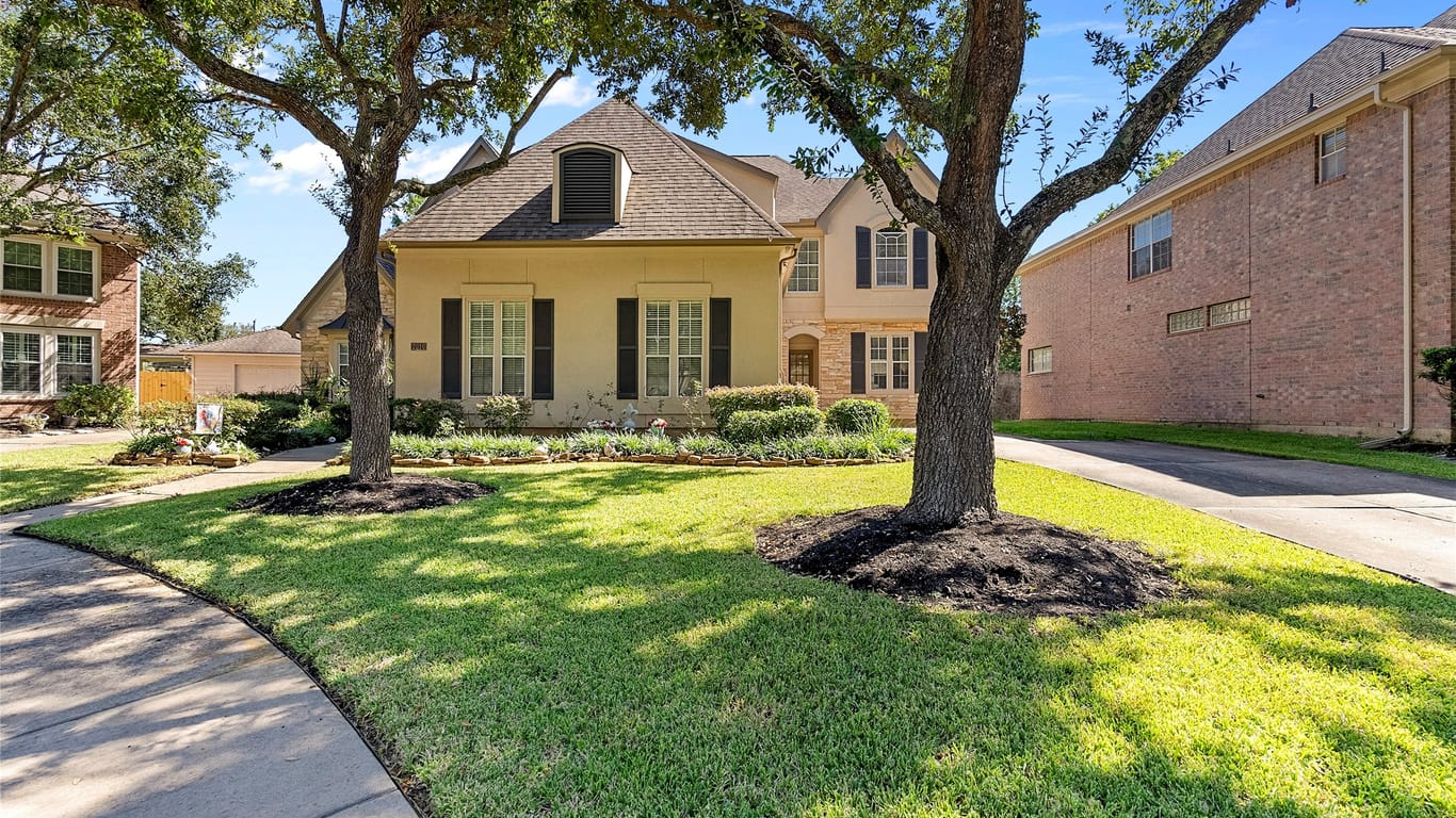 Sugar Land 2-story, 5-bed 2010 Birnam Glen Drive-idx