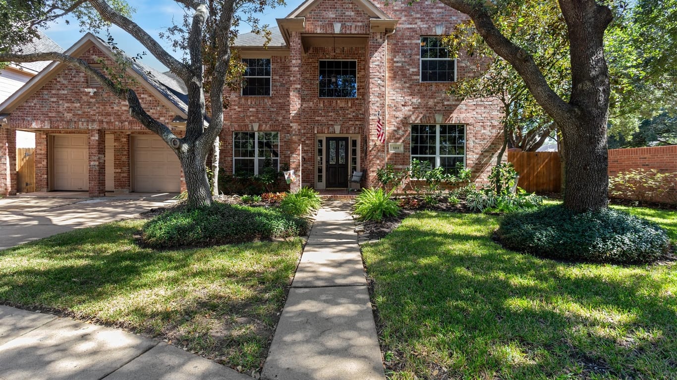 Sugar Land 2-story, 4-bed 1111 Burchton Drive-idx