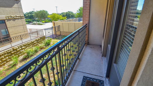 Sugar Land null-story, 2-bed 2299 Lone Star Drive 233-idx