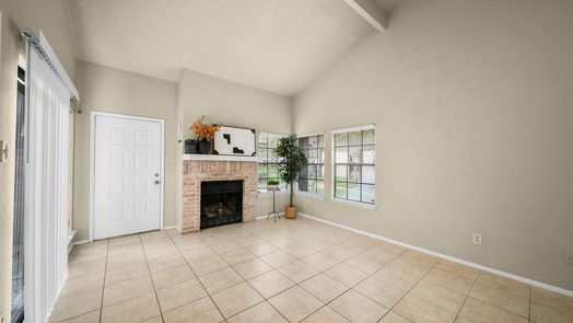 Sugar Land 2-story, 2-bed 2611 Grants Lake Boulevard 204-idx