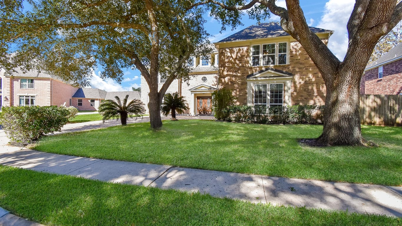 Sugar Land 2-story, 5-bed 54 Greenlaw Street-idx