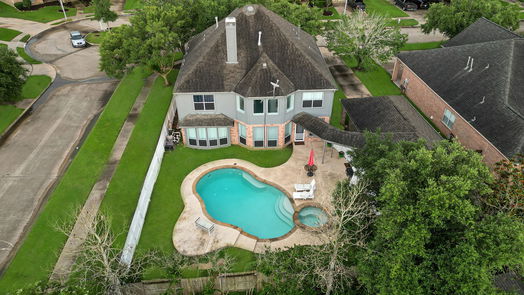 Sugar Land 2-story, 5-bed 8723 Westbrook Forest Drive-idx