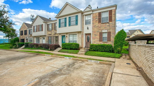 Sugar Land 2-story, 2-bed 2808 Grants Lake Boulevard 602-idx