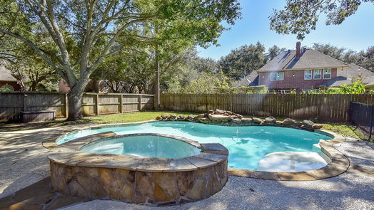 Sugar Land 2-story, 4-bed 3903 Woodglen Court-idx