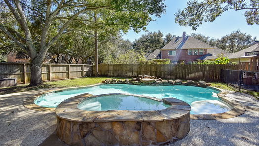 Sugar Land 2-story, 4-bed 3903 Woodglen Court-idx