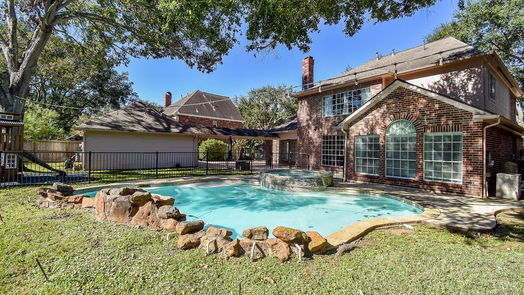Sugar Land 2-story, 4-bed 3903 Woodglen Court-idx