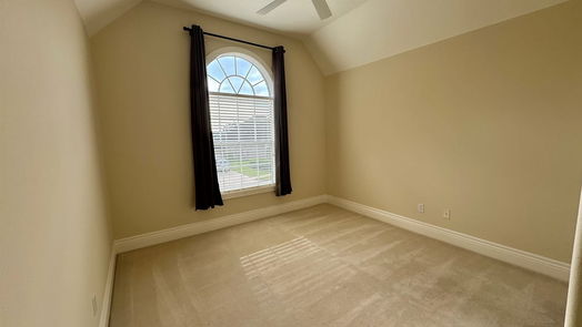Sugar Land 2-story, 5-bed 5914 Garden Hills Drive-idx