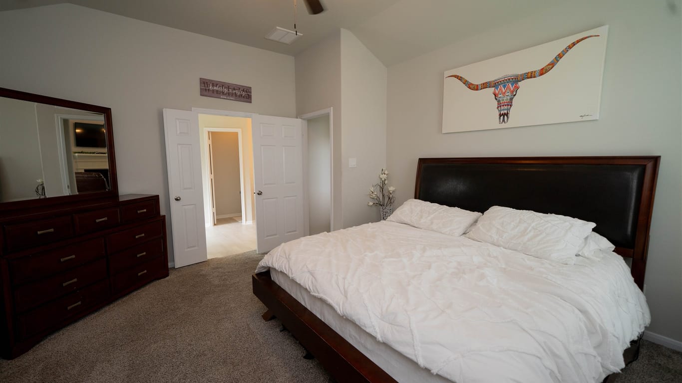 Waller 2-story, 4-bed 132 Highland Prairie Way-idx