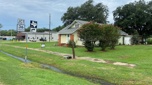 Wallis 2-story, 3-bed 223 N 1st Street-idx