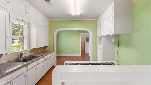Wharton 1-story, 3-bed 509 E Alabama Street-idx