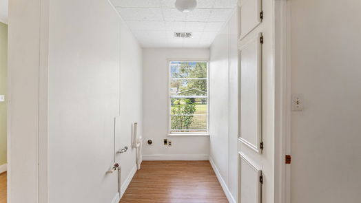 Wharton 1-story, 3-bed 509 E Alabama Street-idx