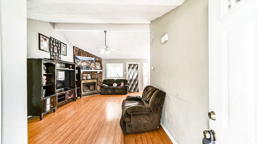 Houston 1-story, 2-bed 15838 Gatebriar Drive-idx