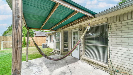 Houston 1-story, 2-bed 15838 Gatebriar Drive-idx