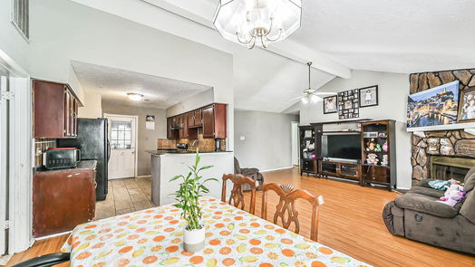 Houston 1-story, 2-bed 15838 Gatebriar Drive-idx