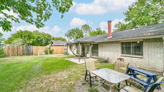 Houston 1-story, 2-bed 15838 Gatebriar Drive-idx