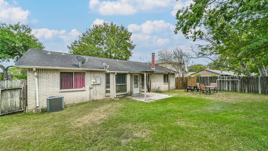 Houston 1-story, 2-bed 15838 Gatebriar Drive-idx