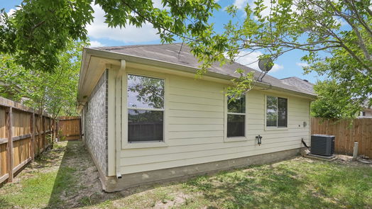 Houston 1-story, 3-bed 15102 Briarcraft Drive-idx