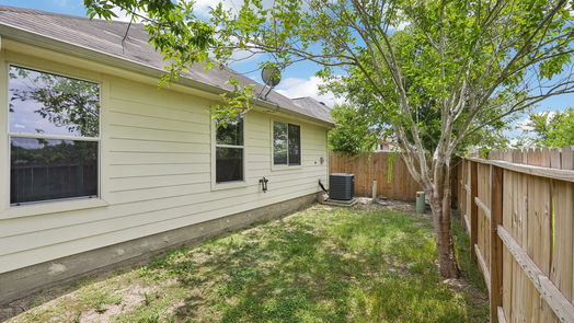 Houston 1-story, 3-bed 15102 Briarcraft Drive-idx