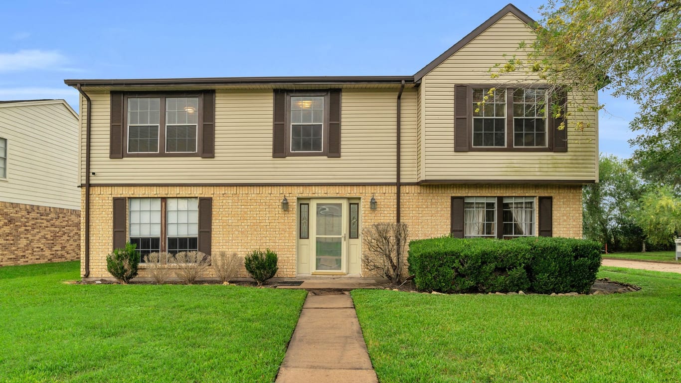 Houston 2-story, 6-bed 16731 Lone Quail Court-idx