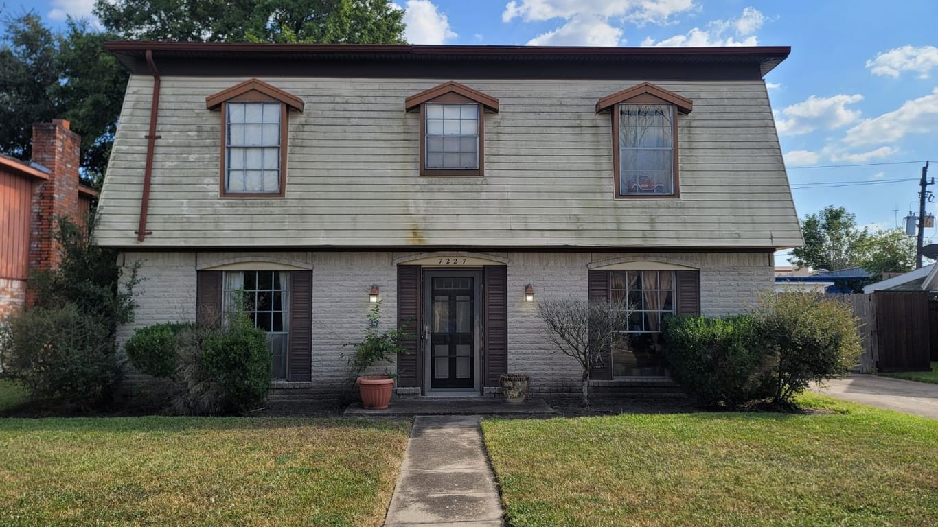 Houston 2-story, 4-bed 7227 Castleview Lane Lane-idx