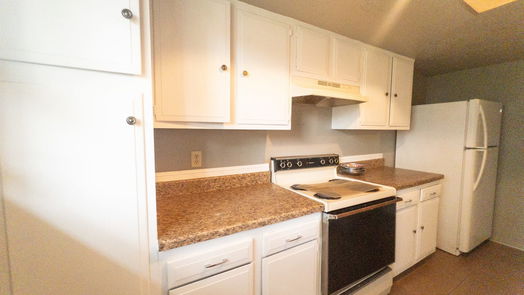 Missouri City 2-story, 2-bed 7371 Chasewood Drive-idx