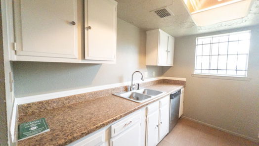 Missouri City 2-story, 2-bed 7371 Chasewood Drive-idx