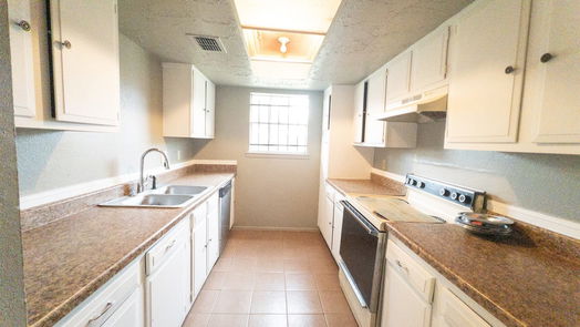 Missouri City 2-story, 2-bed 7371 Chasewood Drive-idx