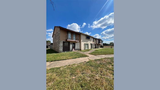 Missouri City 2-story, 2-bed 6975 Chasewood Drive-idx