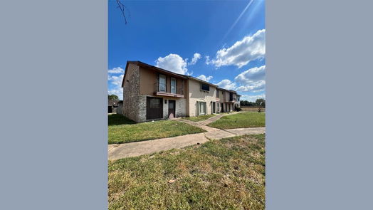 Missouri City 2-story, 2-bed 6975 Chasewood Drive-idx