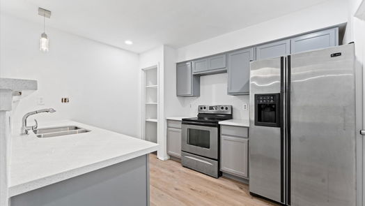 Katy 2-story, 3-bed 1934 Avenue B-idx