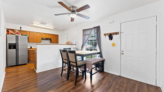 Katy 2-story, 3-bed 1934 Avenue B-idx