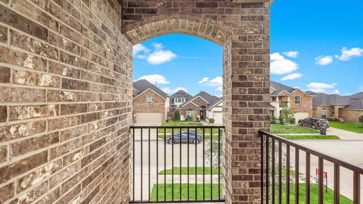 Katy 2-story, 4-bed 1247 S Maple Drive-idx