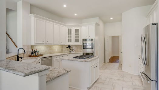 Katy 2-story, 5-bed 5722 Village Green Drive-idx