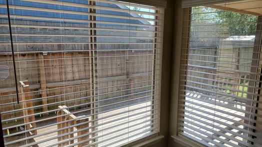 Sugar Land 1-story, 3-bed 10706 Highland Woods Drive-idx